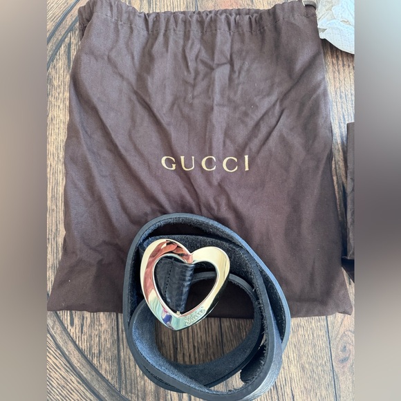 Gucci Authentic Heart Buckle Belt IT SZ 85/34 Black Gold - Picture 2 of 14